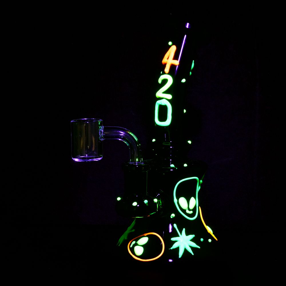 Alien 420 Glow In The Dark Glass Dab Rig - 6.5" / 14mm F